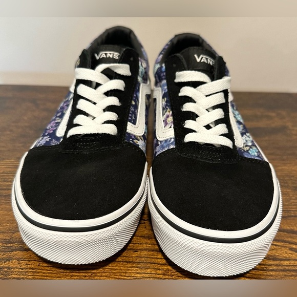 Vans Little/Big Girls Moody Floral Purple/Black Sneakers NWT Various Sizes - Picture 7 of 7